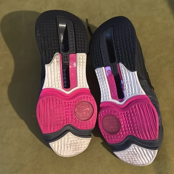 Nike Air Zoom Superrep 3 Trainers
Women’s 8.5 EU40 DJ8650-018 Black/Tiger - Picture 10 of 10